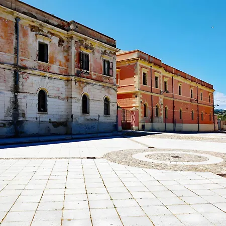 Sarcapos * Castiadas